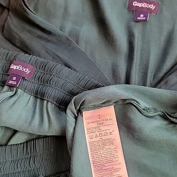 Gap Green Satin Pajama Set - Picture 3 of 4